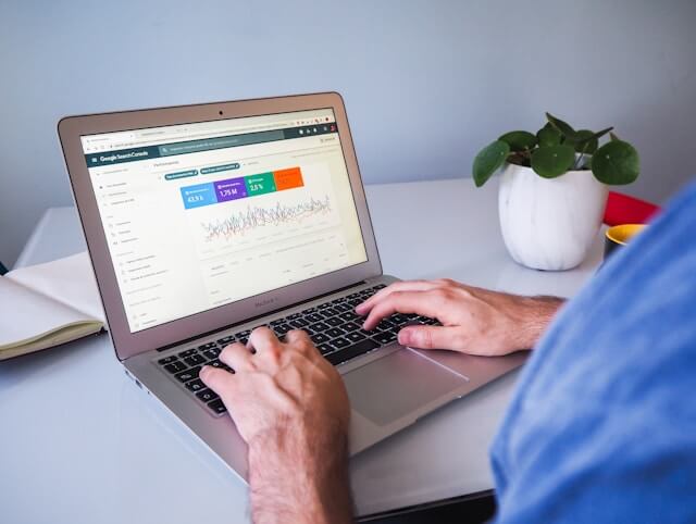 Link Building & Performance Monitoring